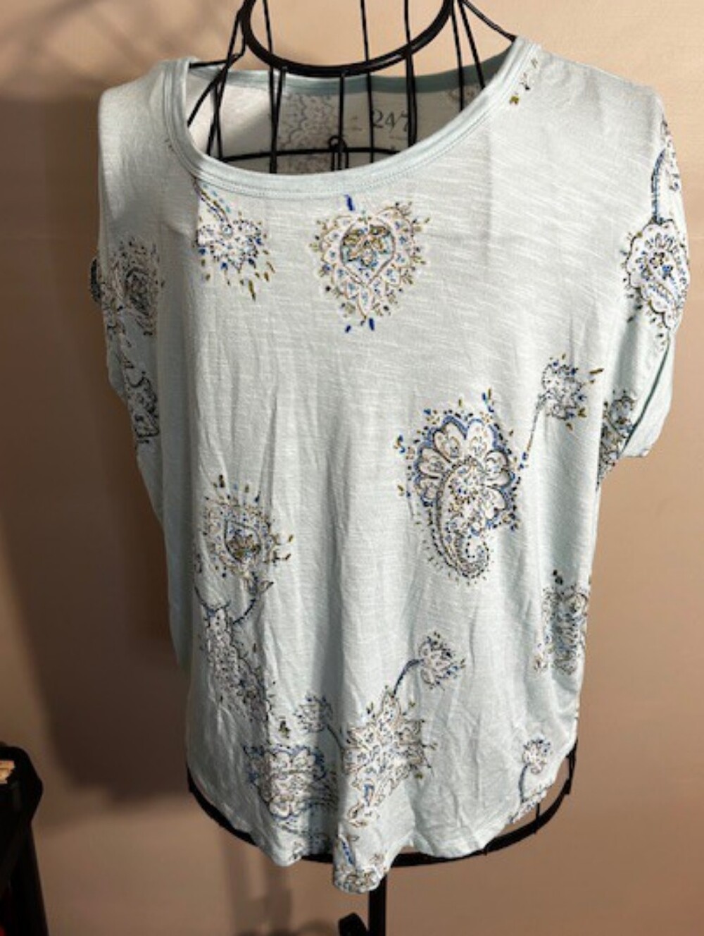 size medium womens shirt tee t green print graphic casual dress